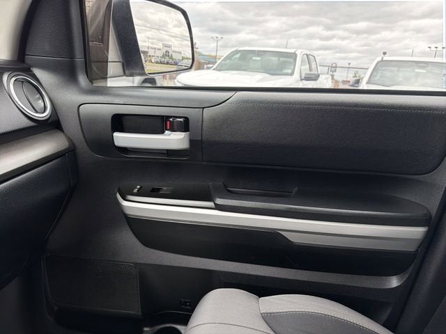 2017 Toyota Tundra 4WD SR5