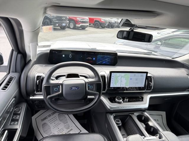 2025 Ford Expedition Platinum