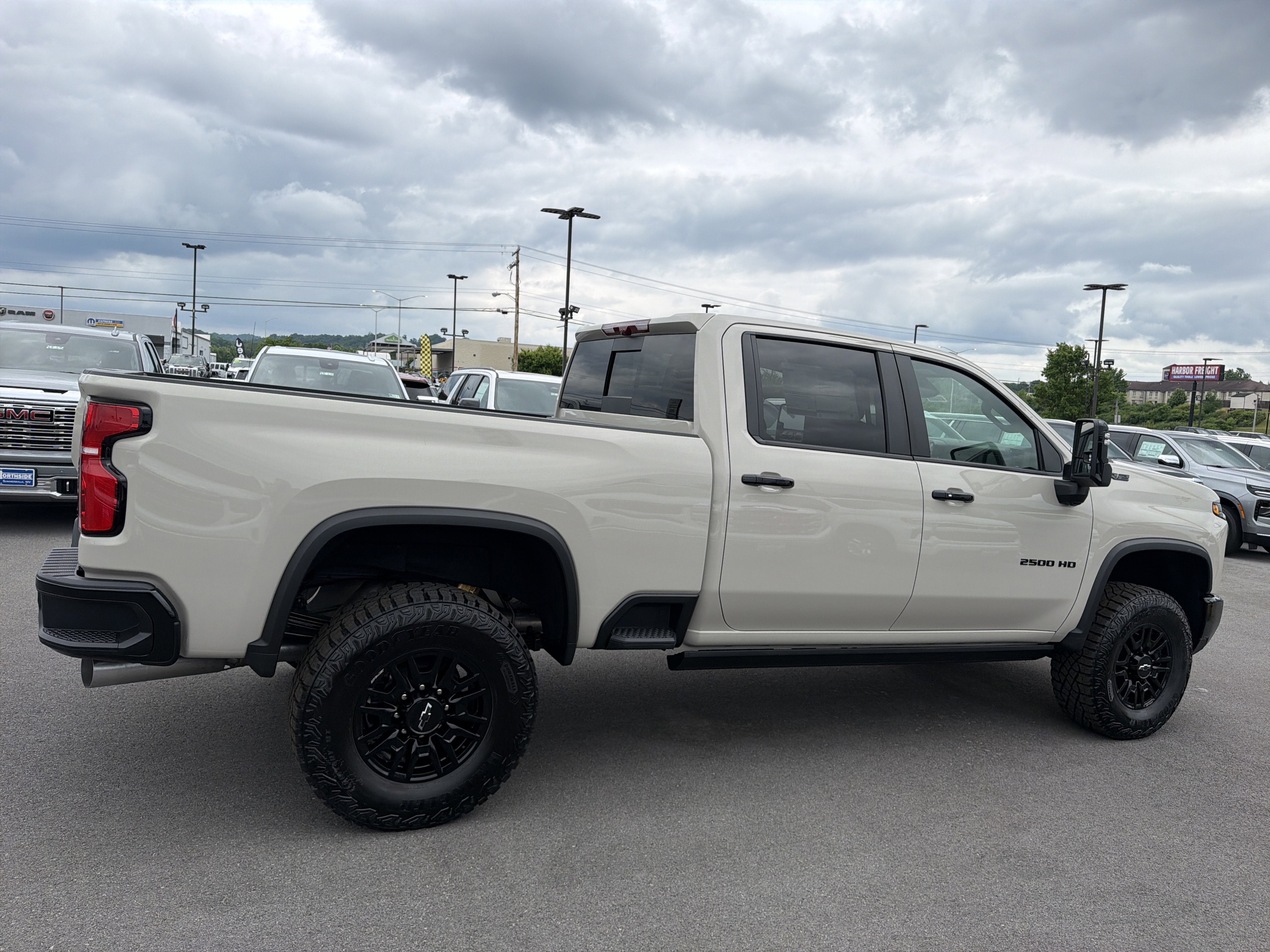 2026 Chevrolet Silverado 2500 HD ZR2