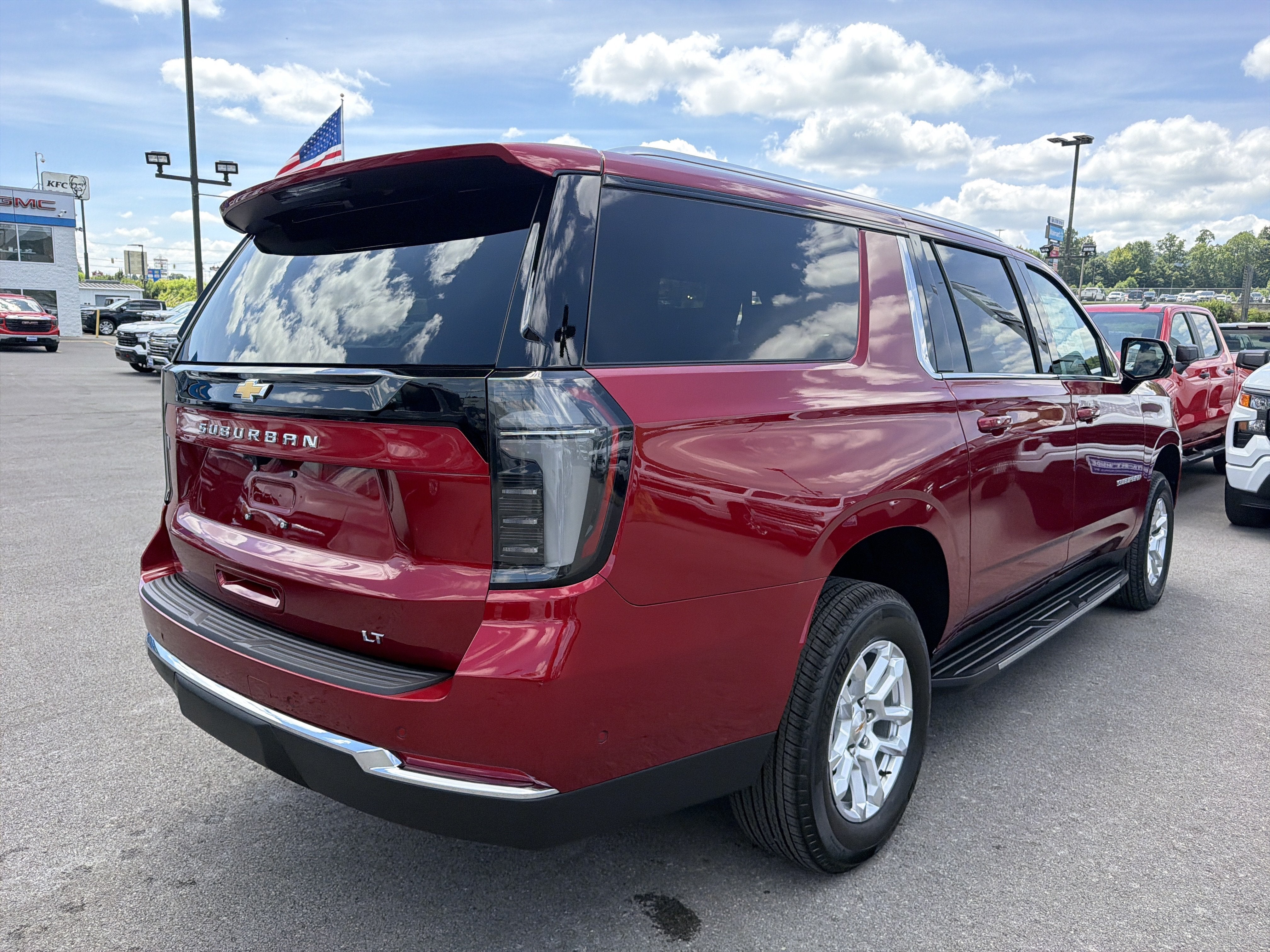 2026 Chevrolet Suburban LT