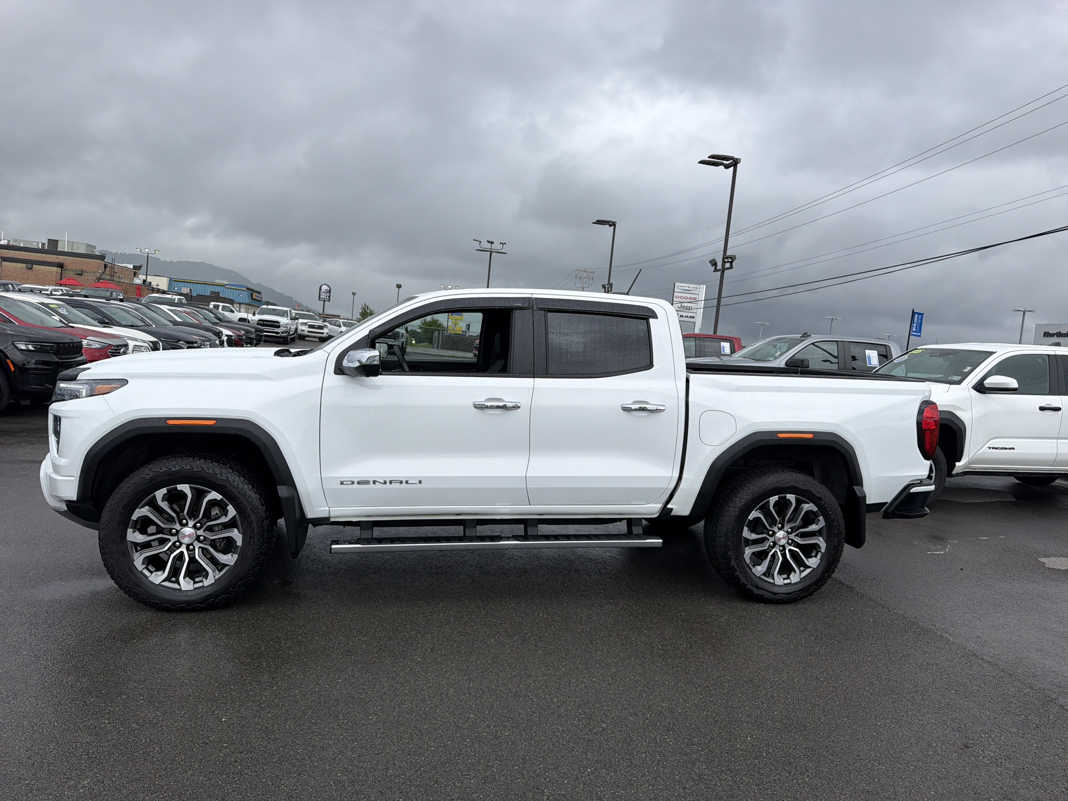 2024 GMC Canyon Denali