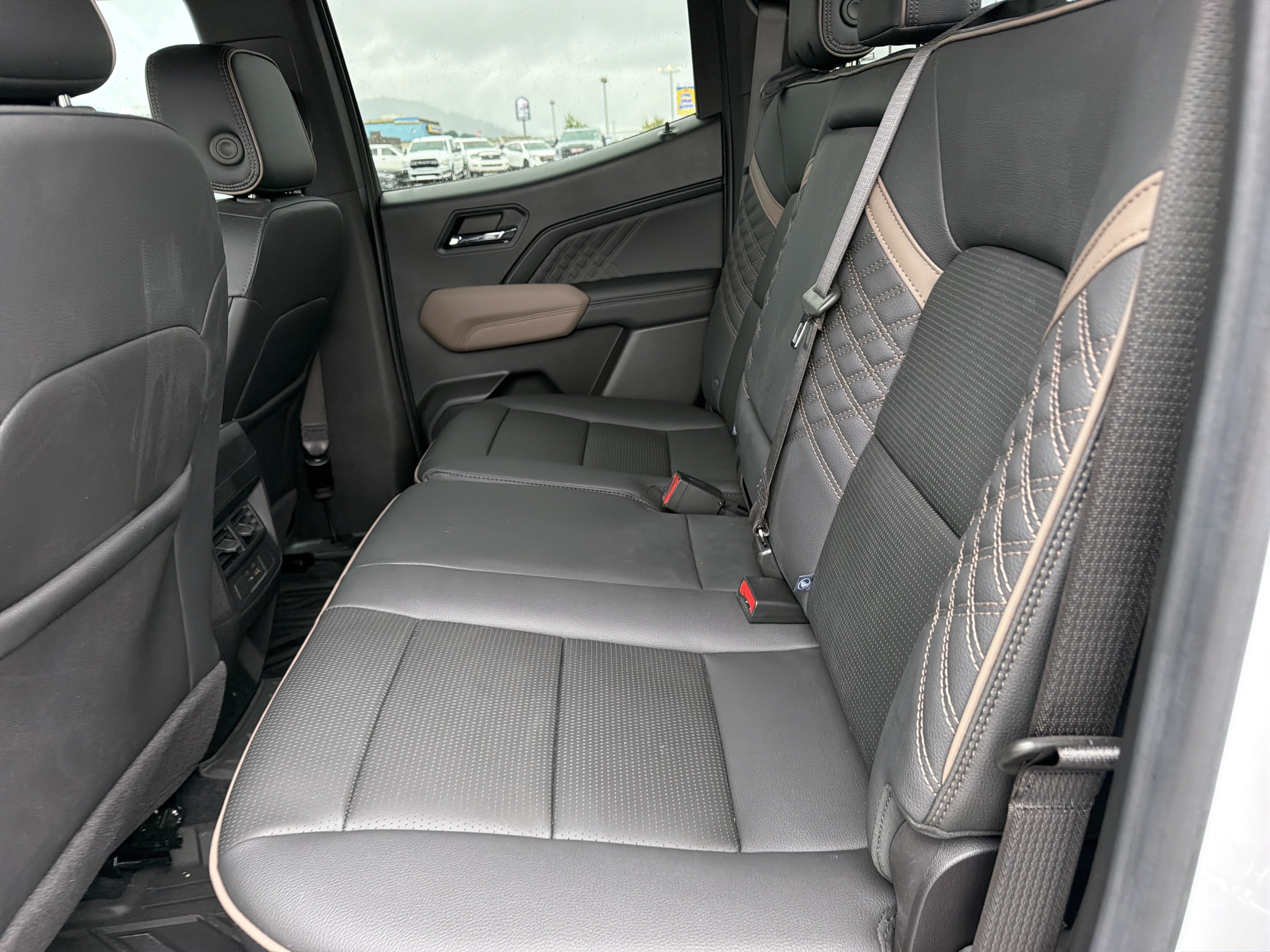 2024 GMC Canyon Denali