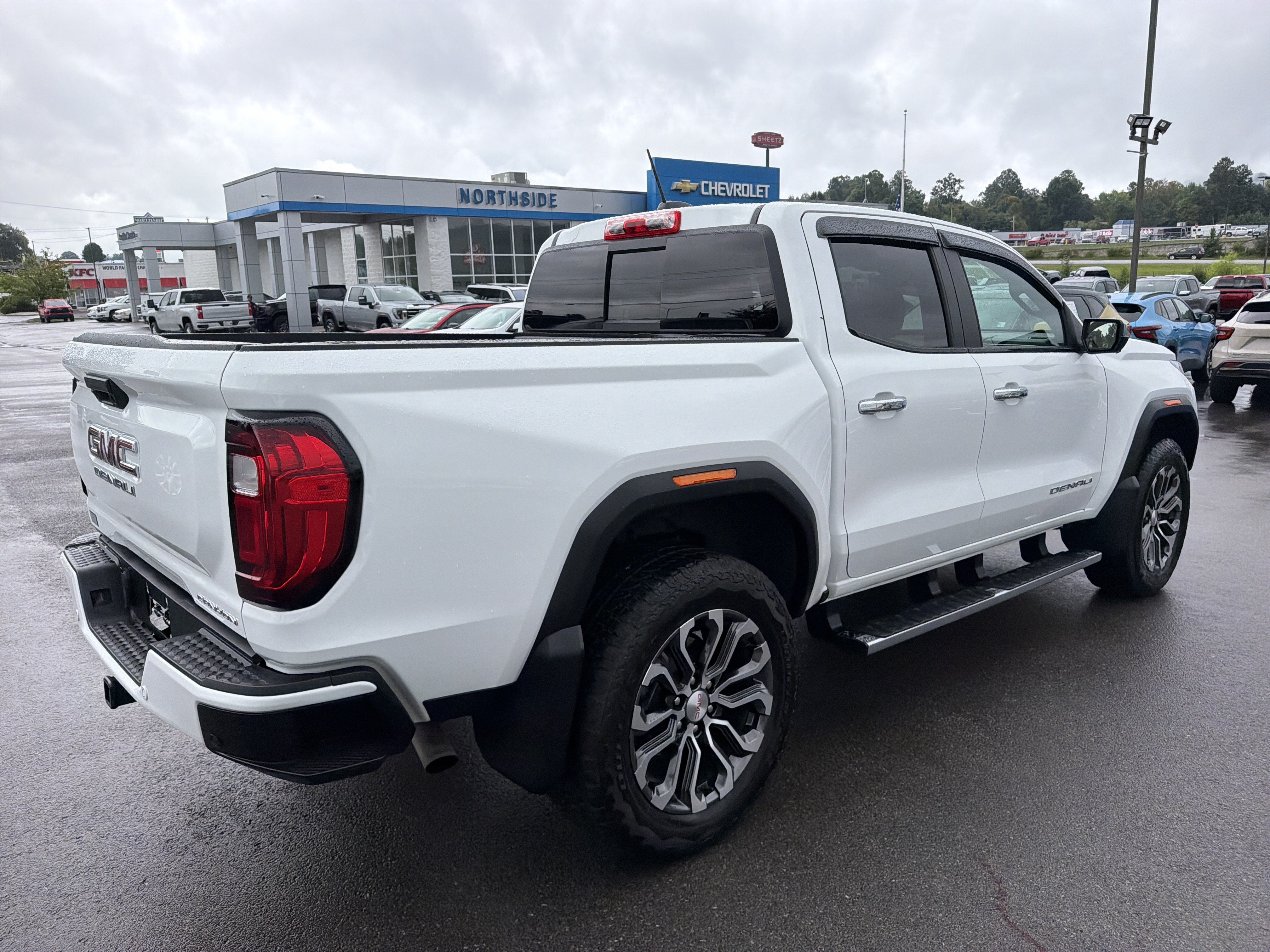 2024 GMC Canyon Denali