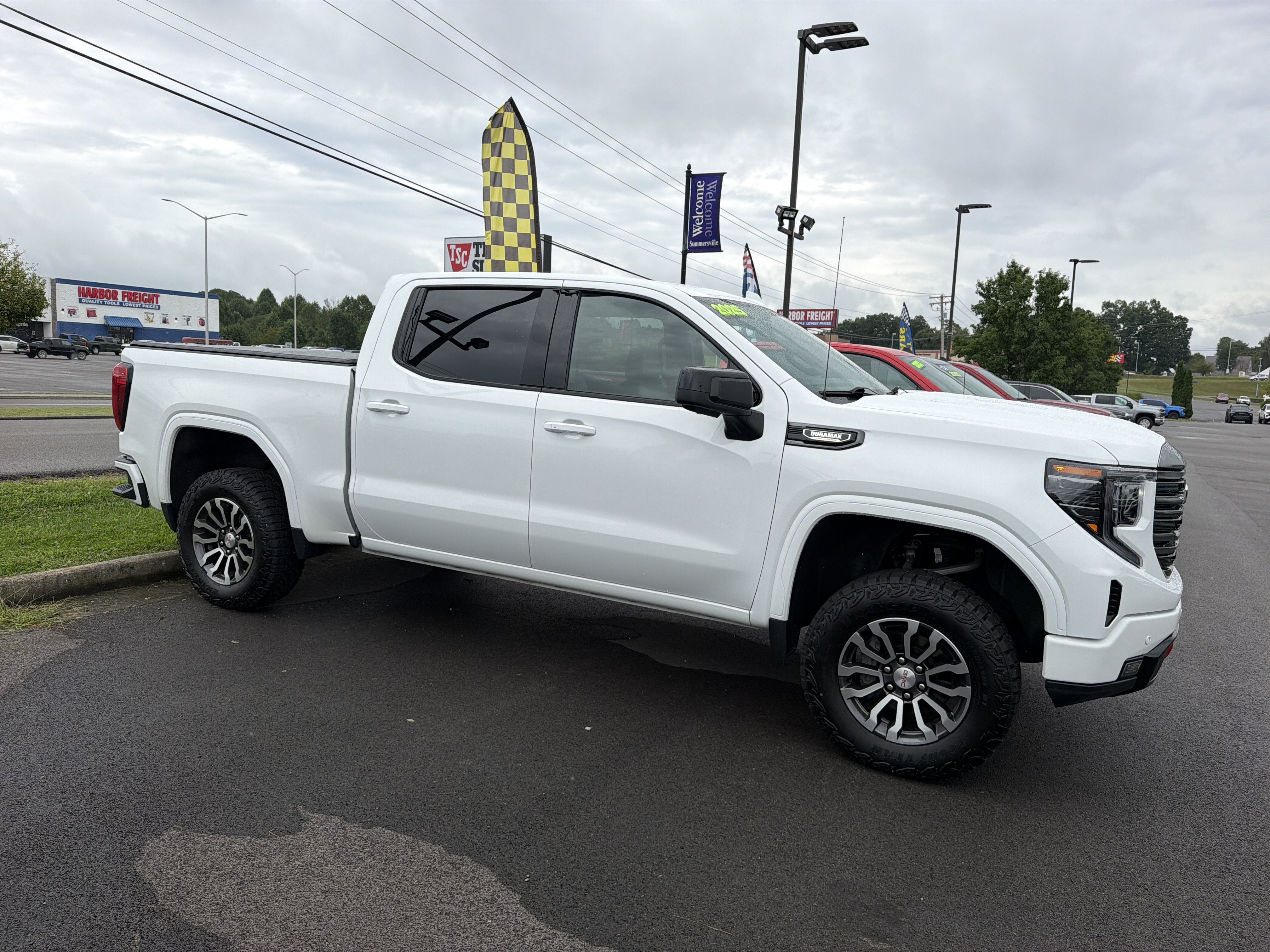 2023 GMC Sierra 1500 AT4