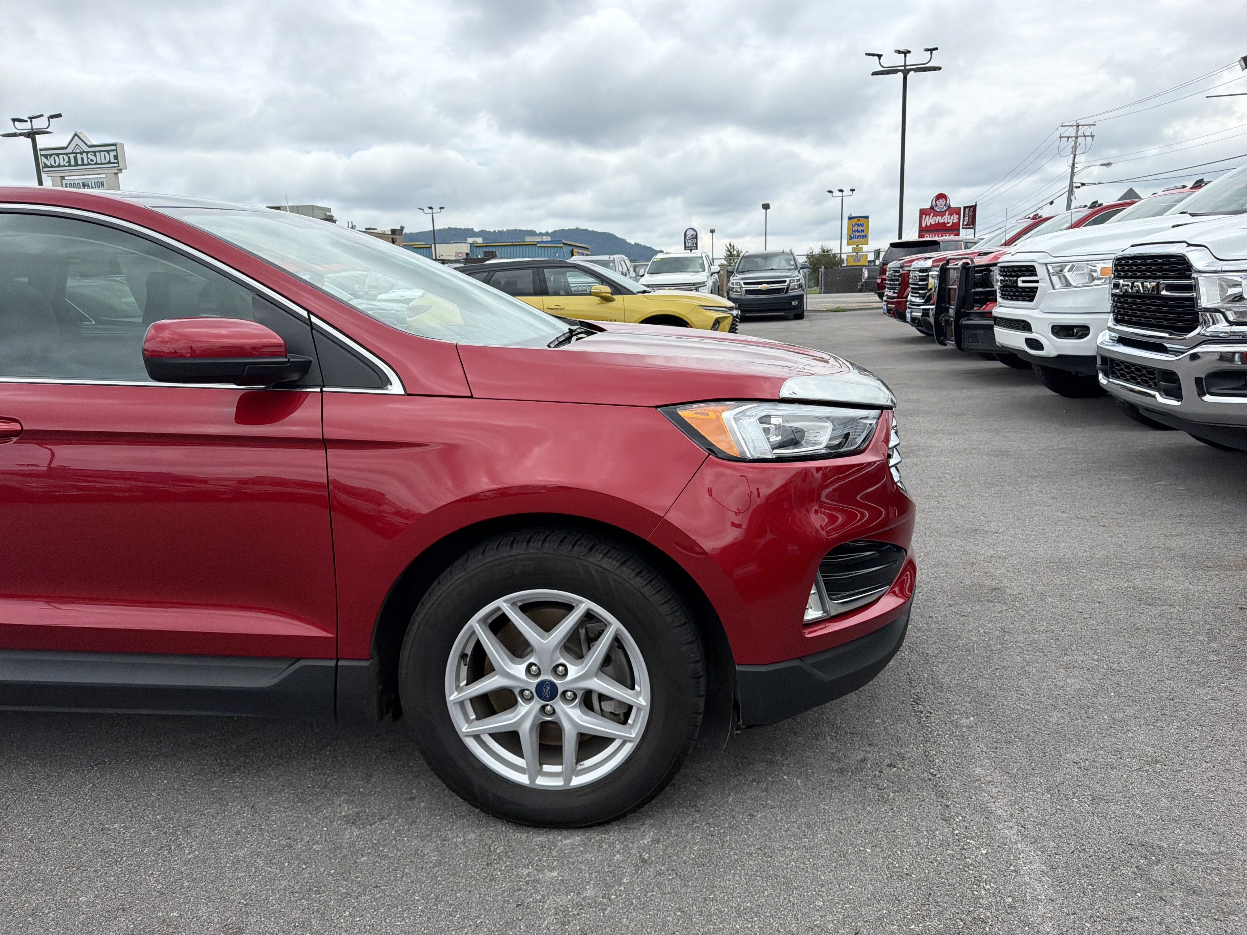 2022 Ford Edge SEL
