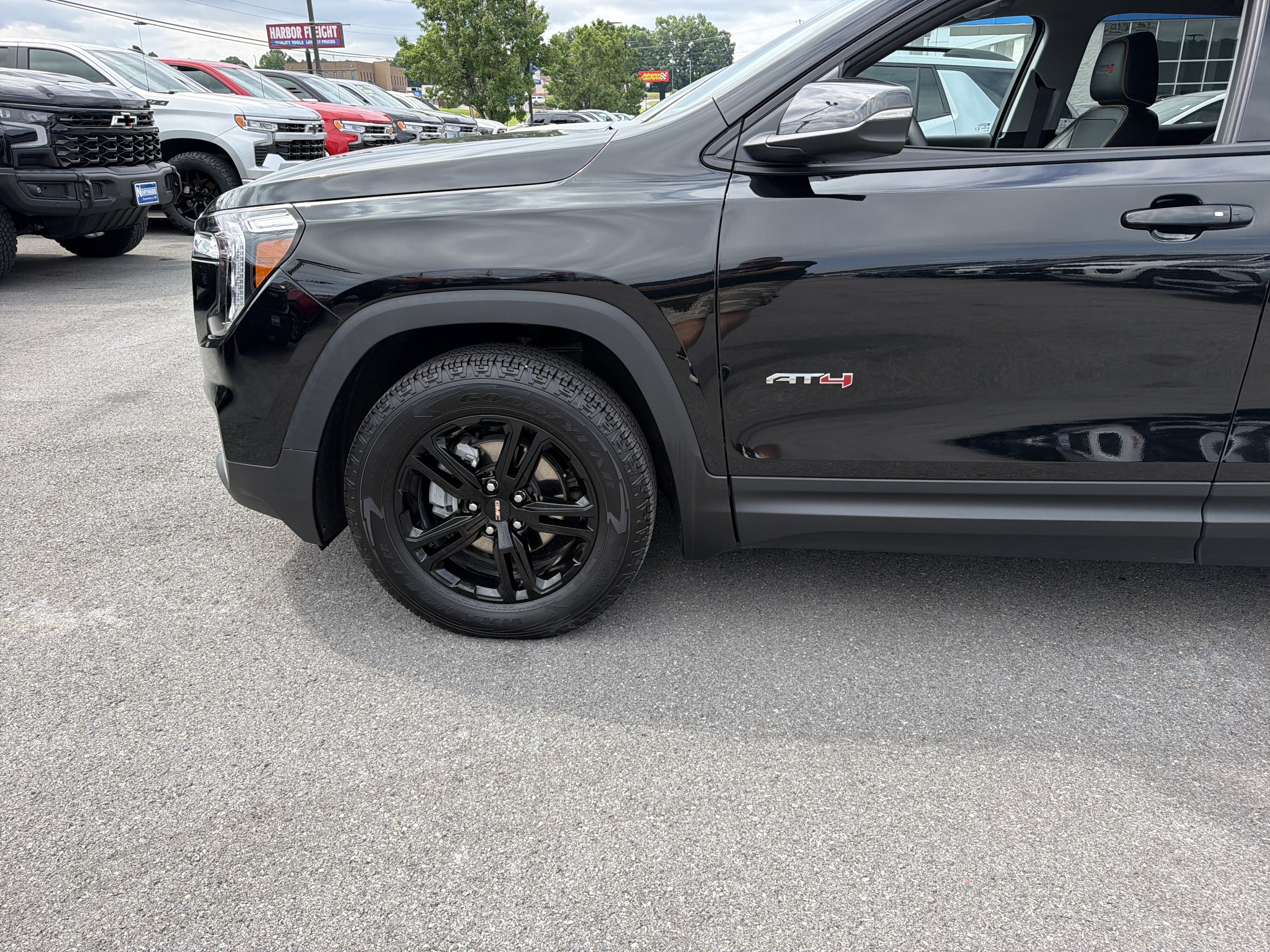 2024 GMC Terrain AT4