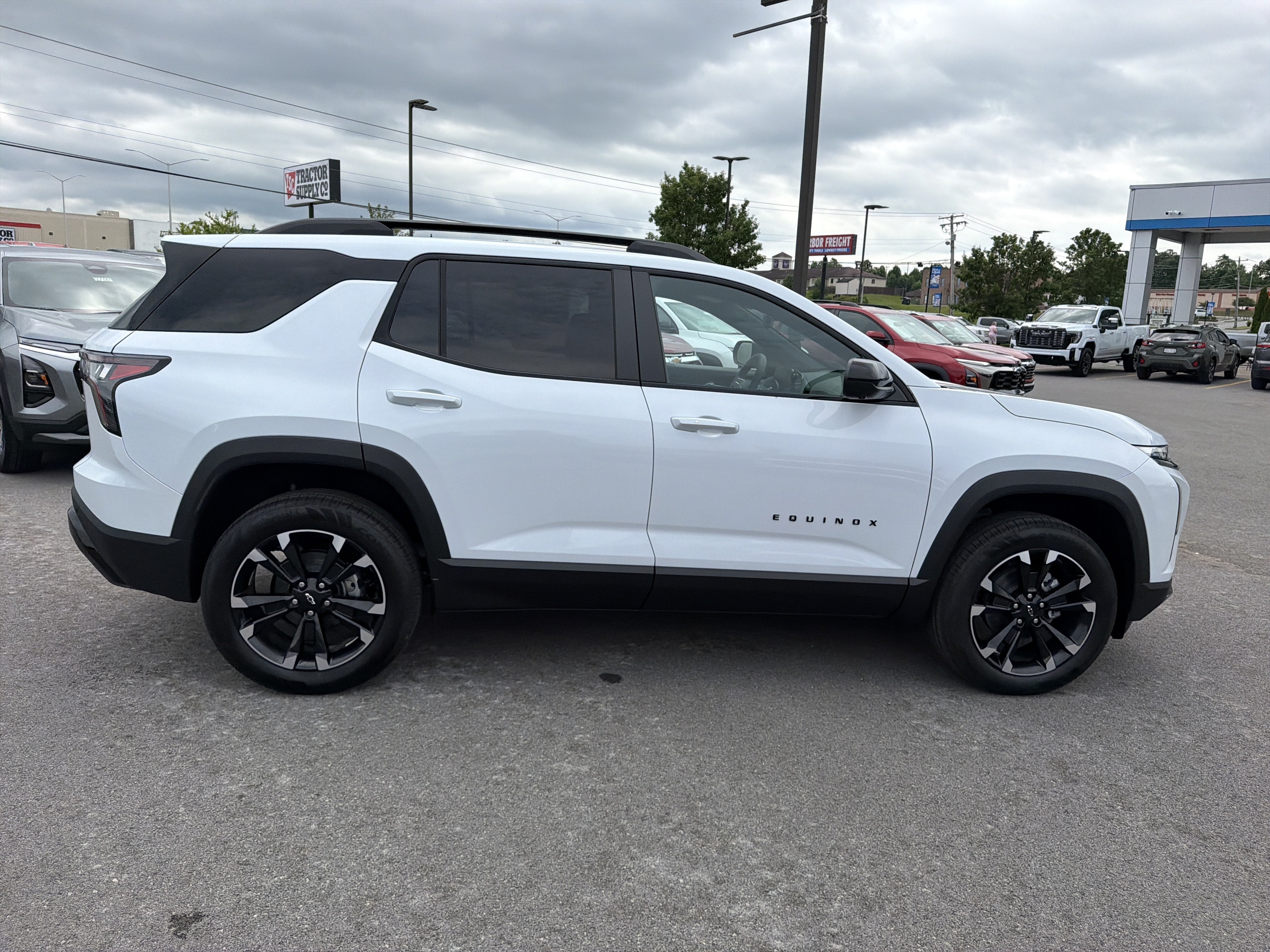 2027 Chevrolet Equinox RS