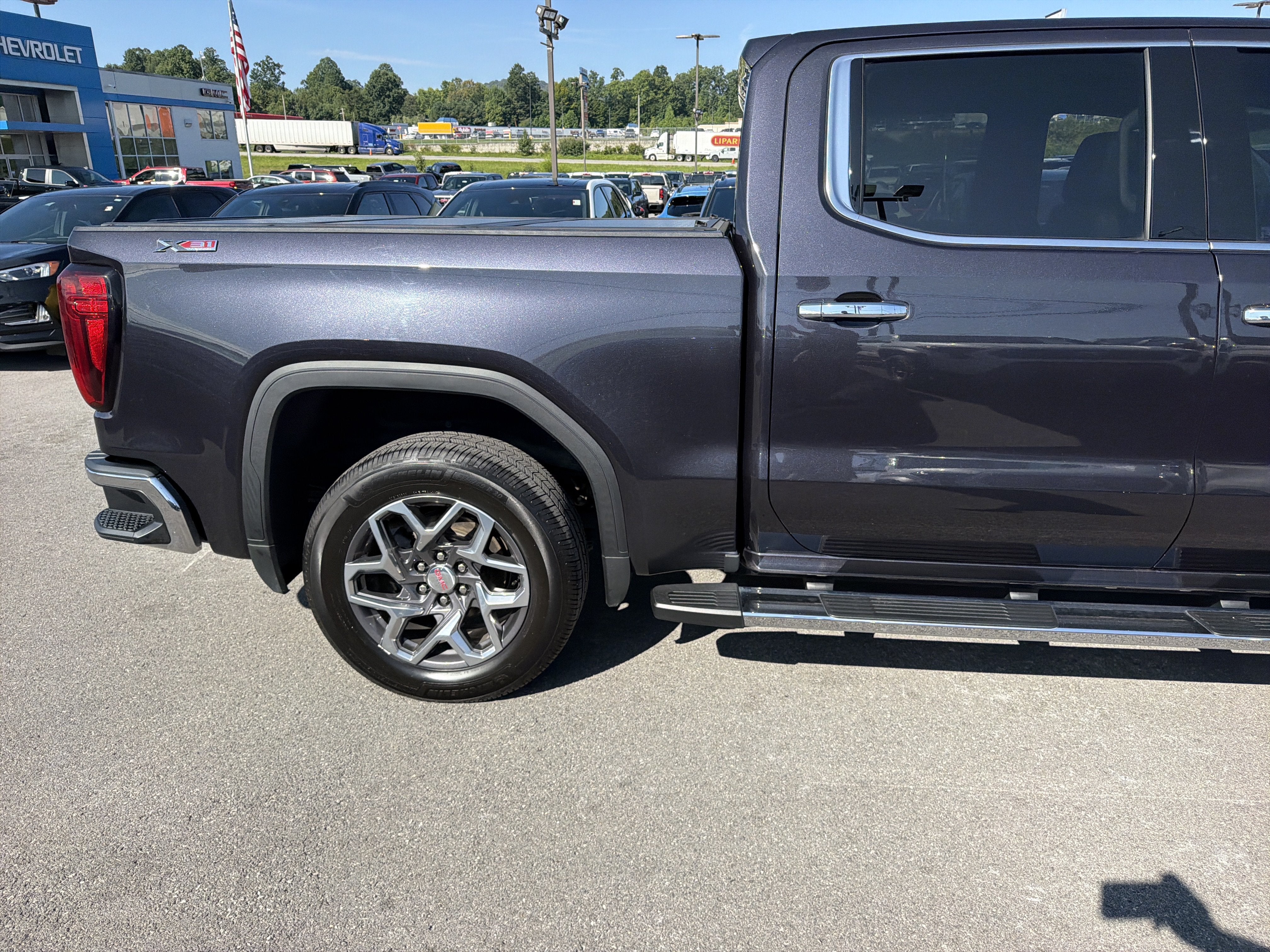 2023 GMC Sierra 1500 SLT