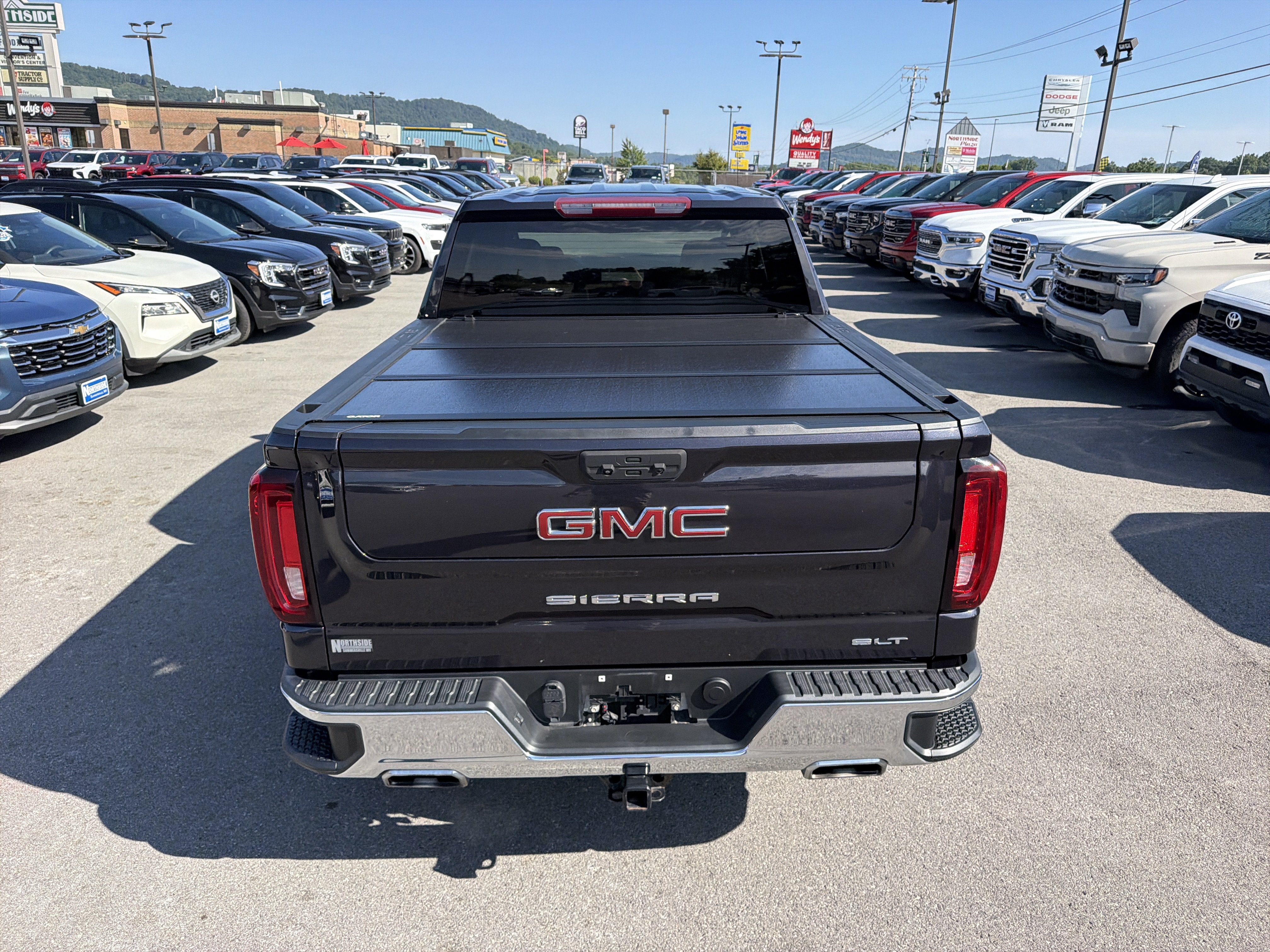 2023 GMC Sierra 1500 SLT
