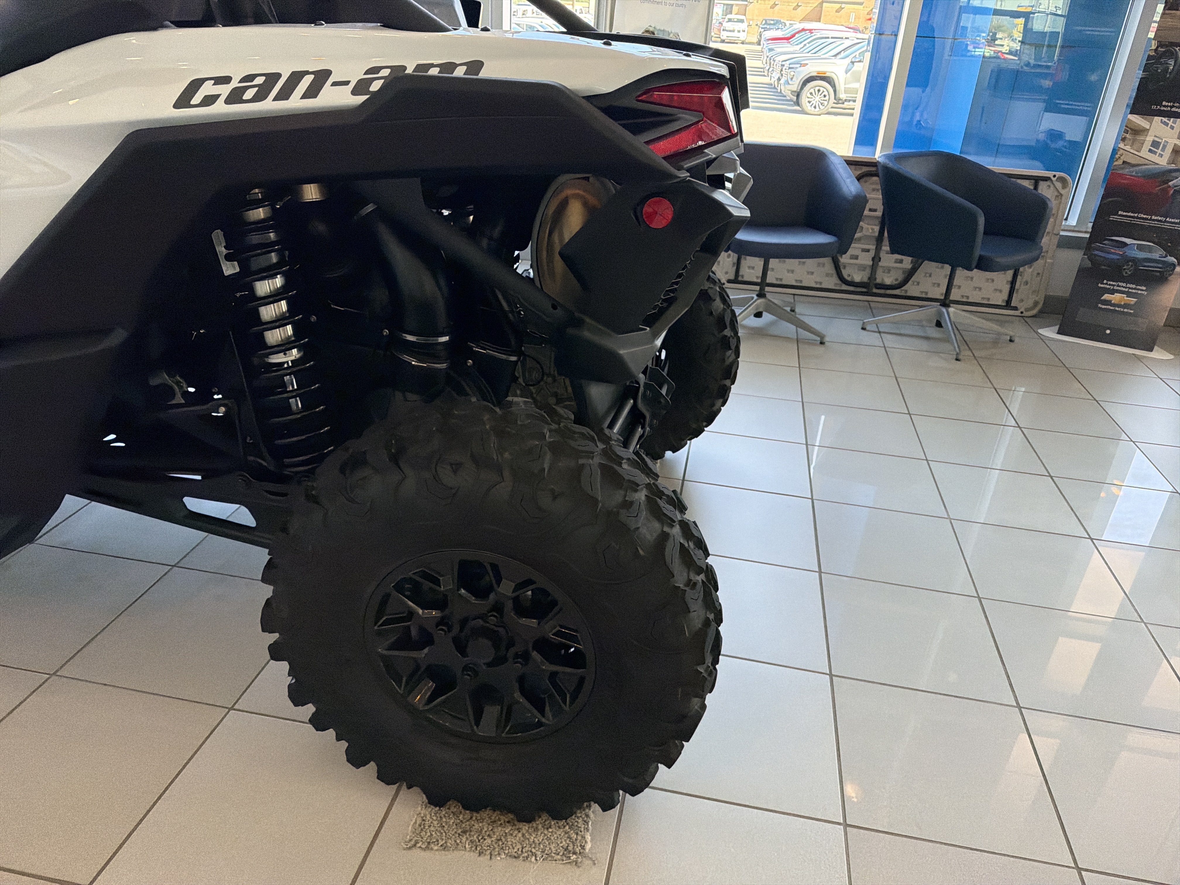 2024 BRP CAN AM DS