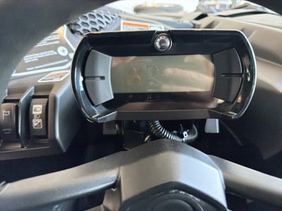 2024 BRP CAN AM DS