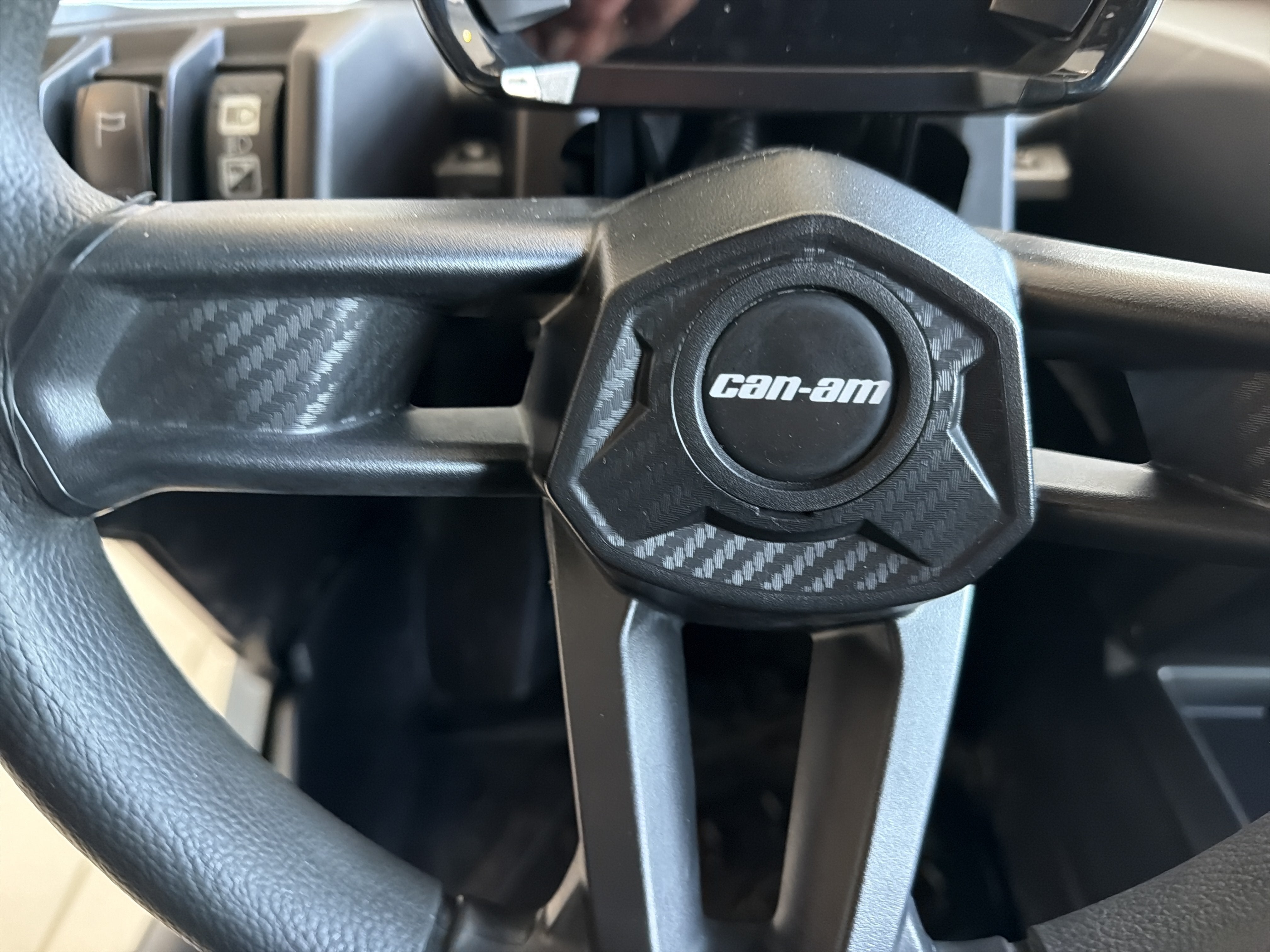 2024 BRP CAN AM DS