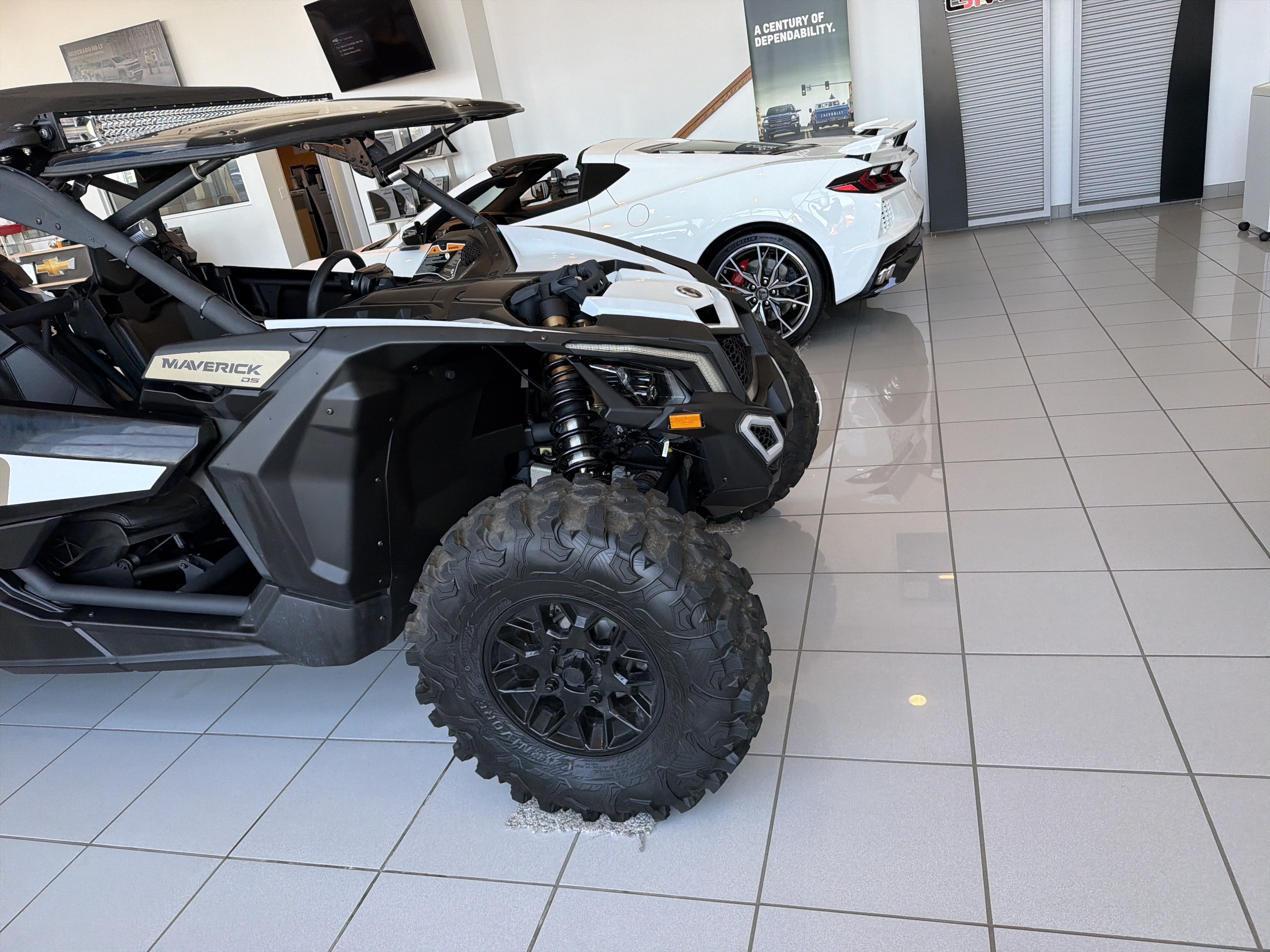 2024 BRP CAN AM DS