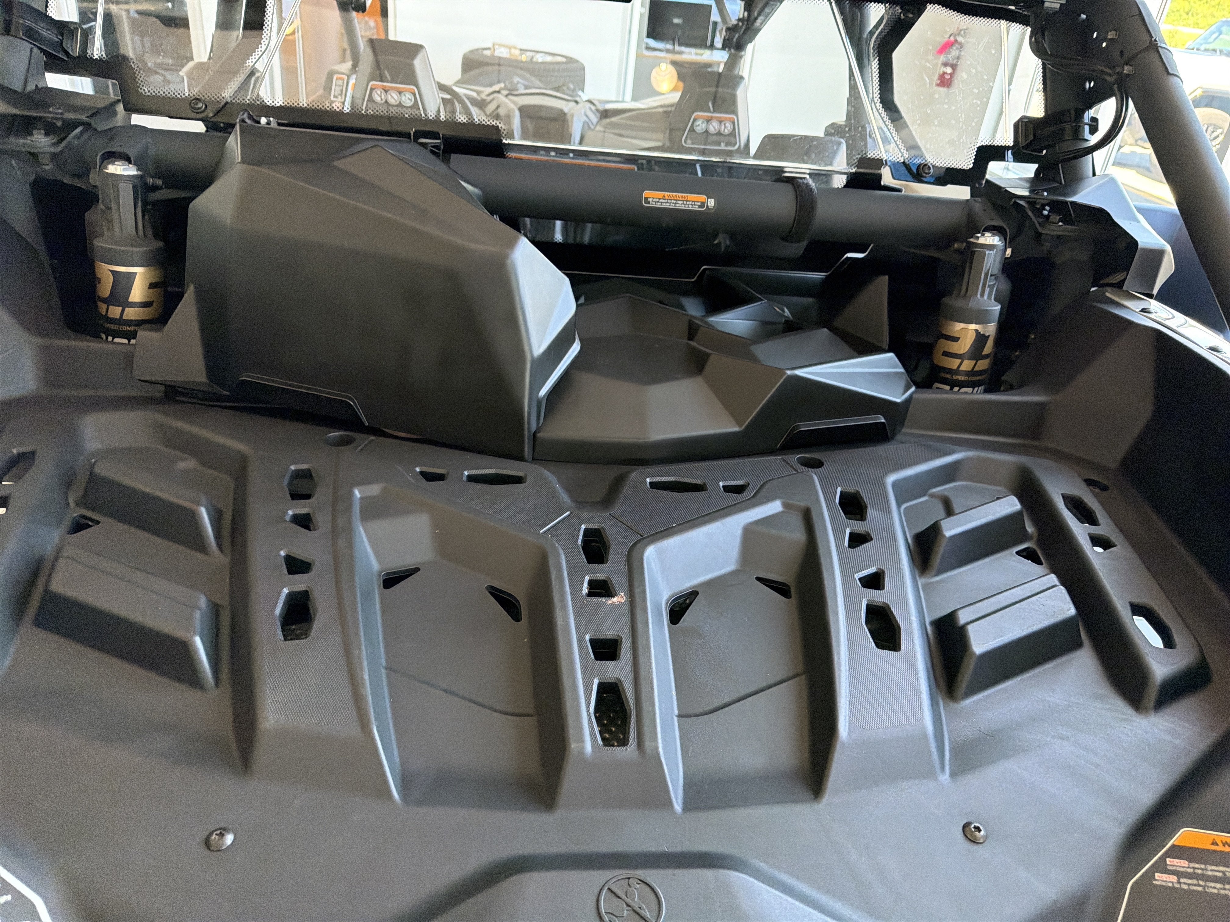 2024 BRP CAN AM DS