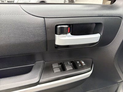 2017 Toyota Tundra 4WD SR5