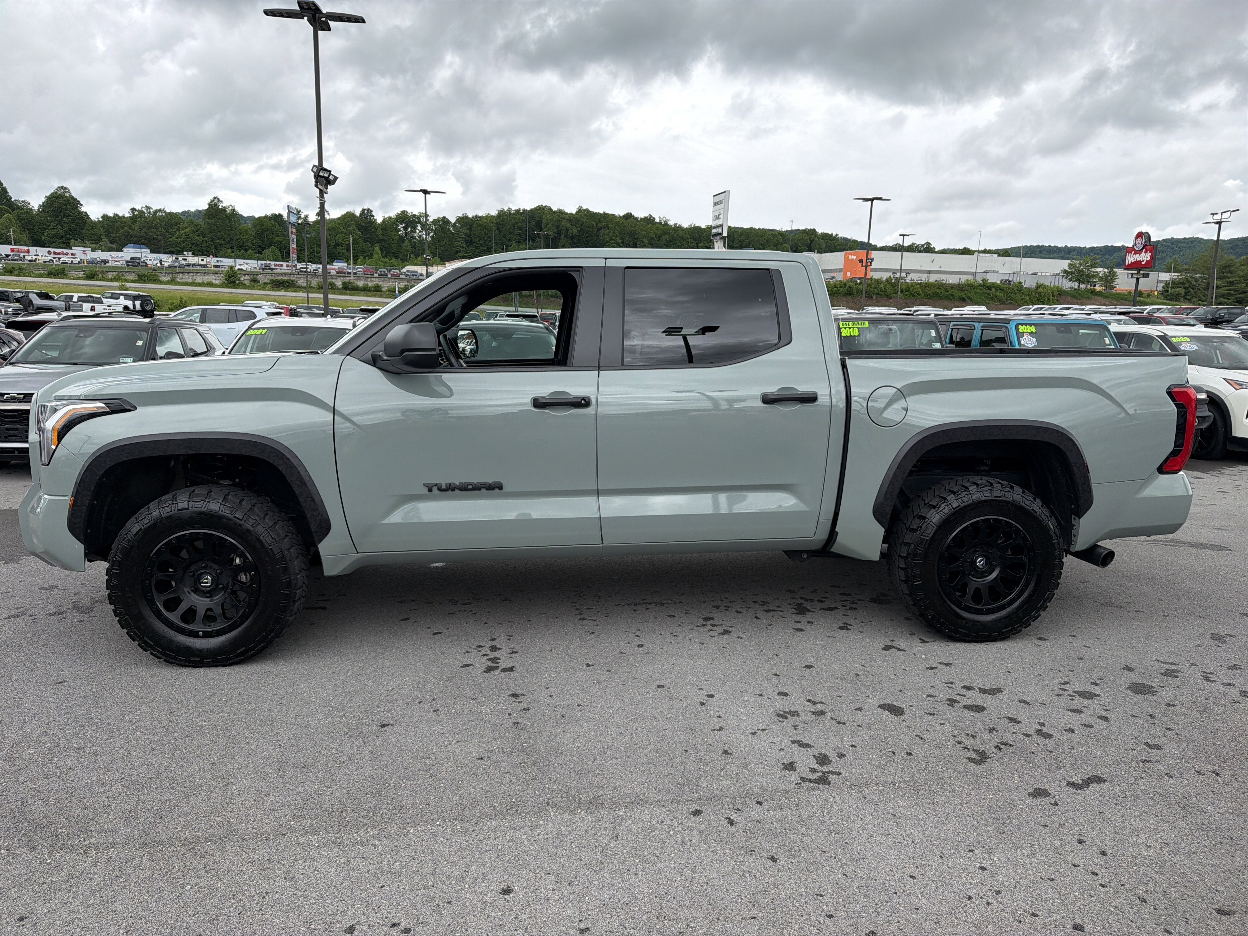 2025 Toyota Tundra 4WD SR