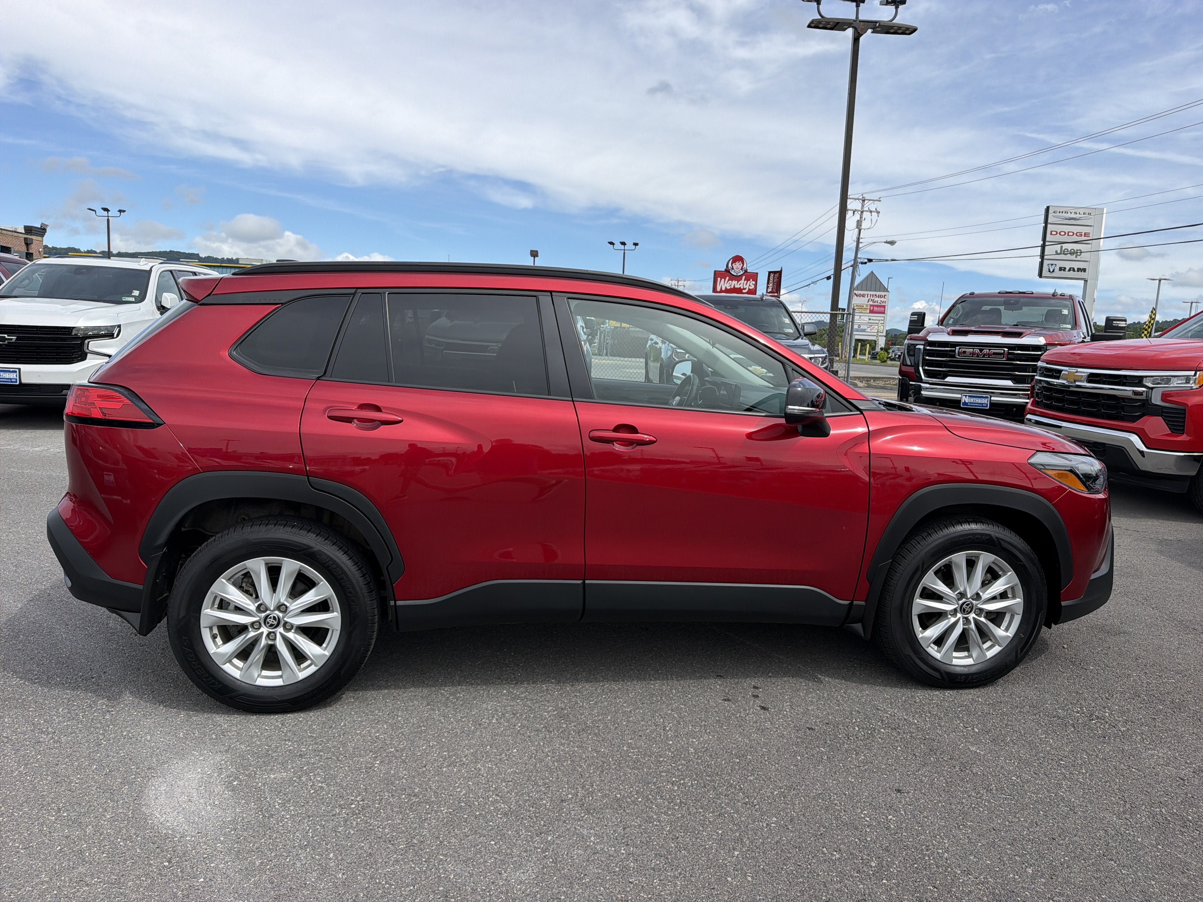 2025 Toyota Corolla Cross LE