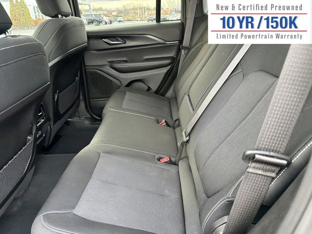 2025 Jeep Grand Cherokee Laredo X 4x4