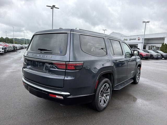 2023 Jeep Wagoneer Base