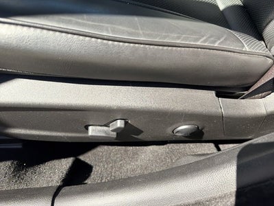 2023 Chrysler 300 Touring L