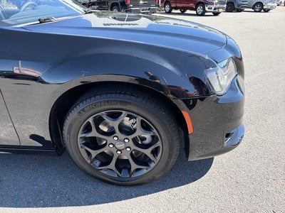 2023 Chrysler 300 Touring L