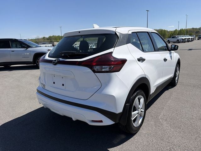 2023 Nissan Kicks S