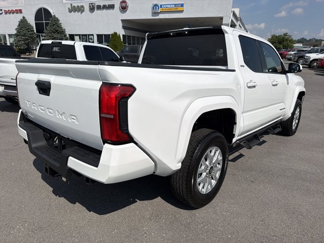 2025 Toyota Tacoma 4WD SR5