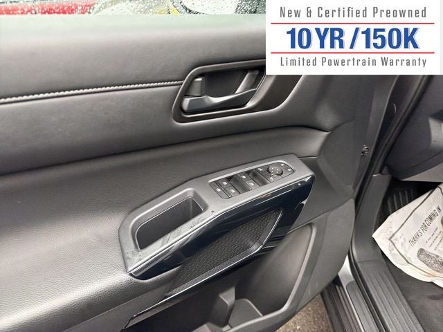 2025 Nissan Pathfinder SV 4WD