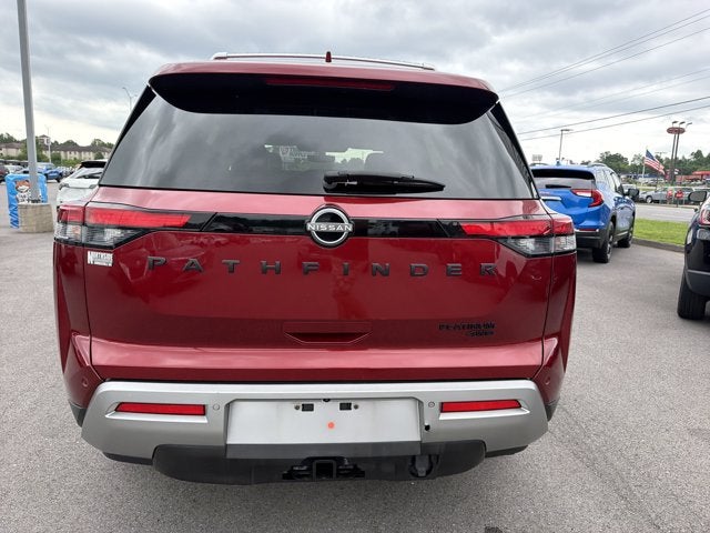 2024 Nissan Pathfinder Platinum