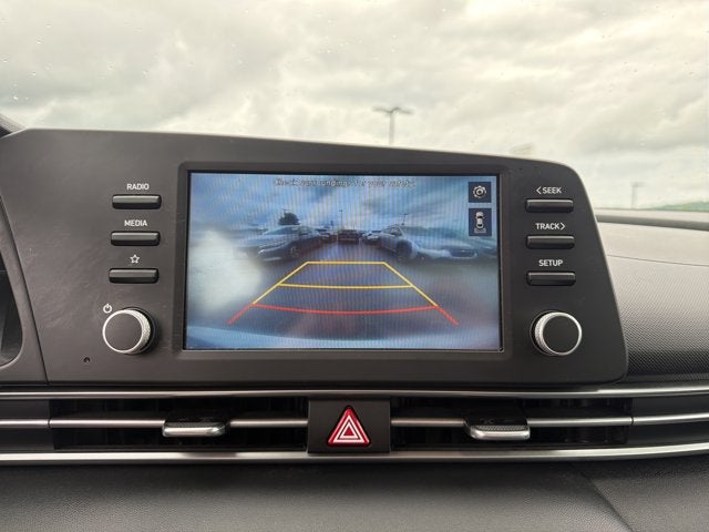 2022 Hyundai Elantra SE