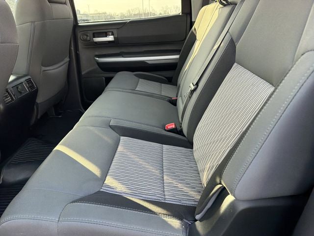 2017 Toyota Tundra SR5 5.7L V8