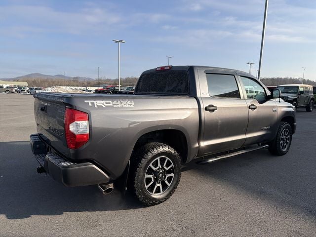 2017 Toyota Tundra SR5 5.7L V8