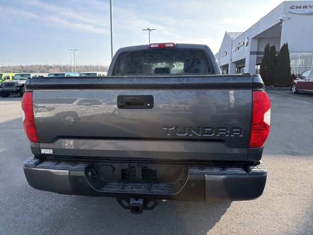 2017 Toyota Tundra SR5 5.7L V8