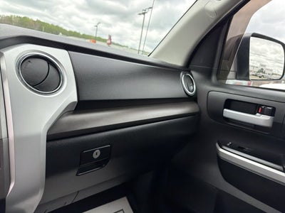 2017 Toyota Tundra 4WD SR5