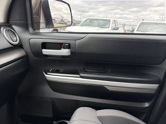 2017 Toyota Tundra 4WD SR5