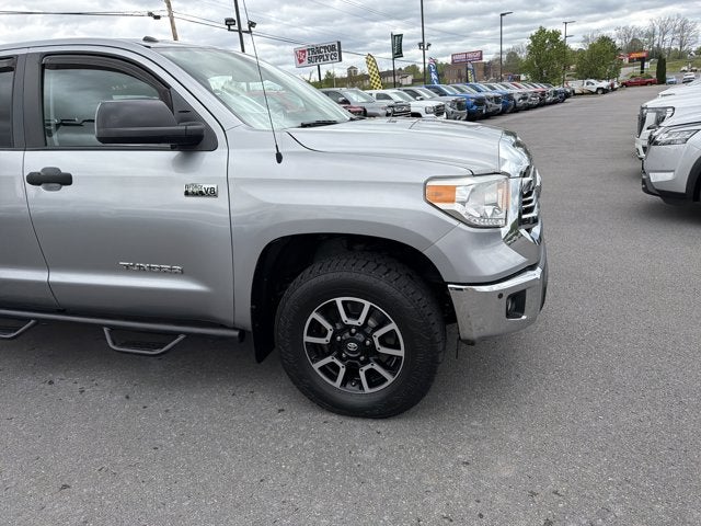 2017 Toyota Tundra 4WD SR5