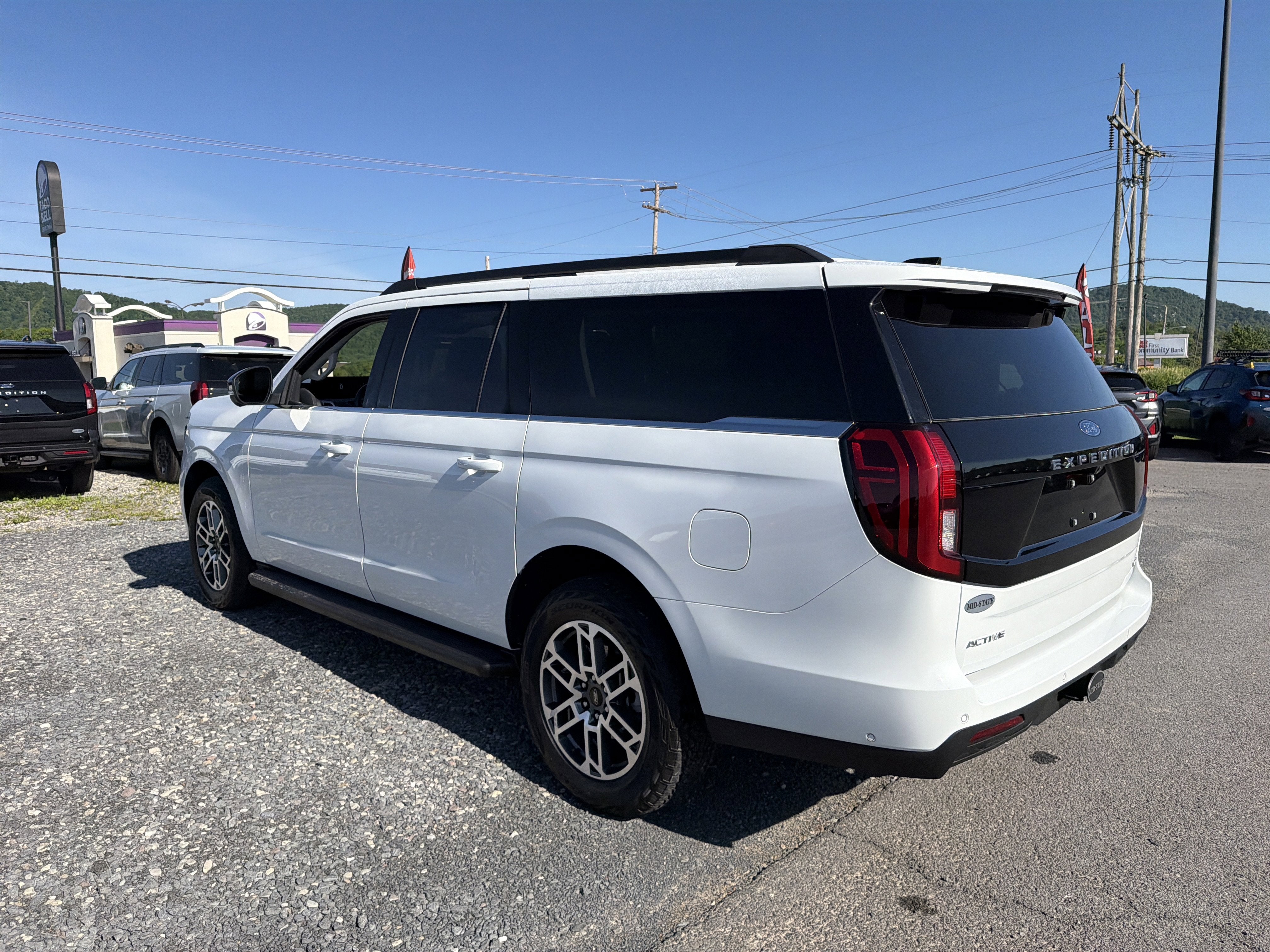 2025 Ford Expedition Max Active