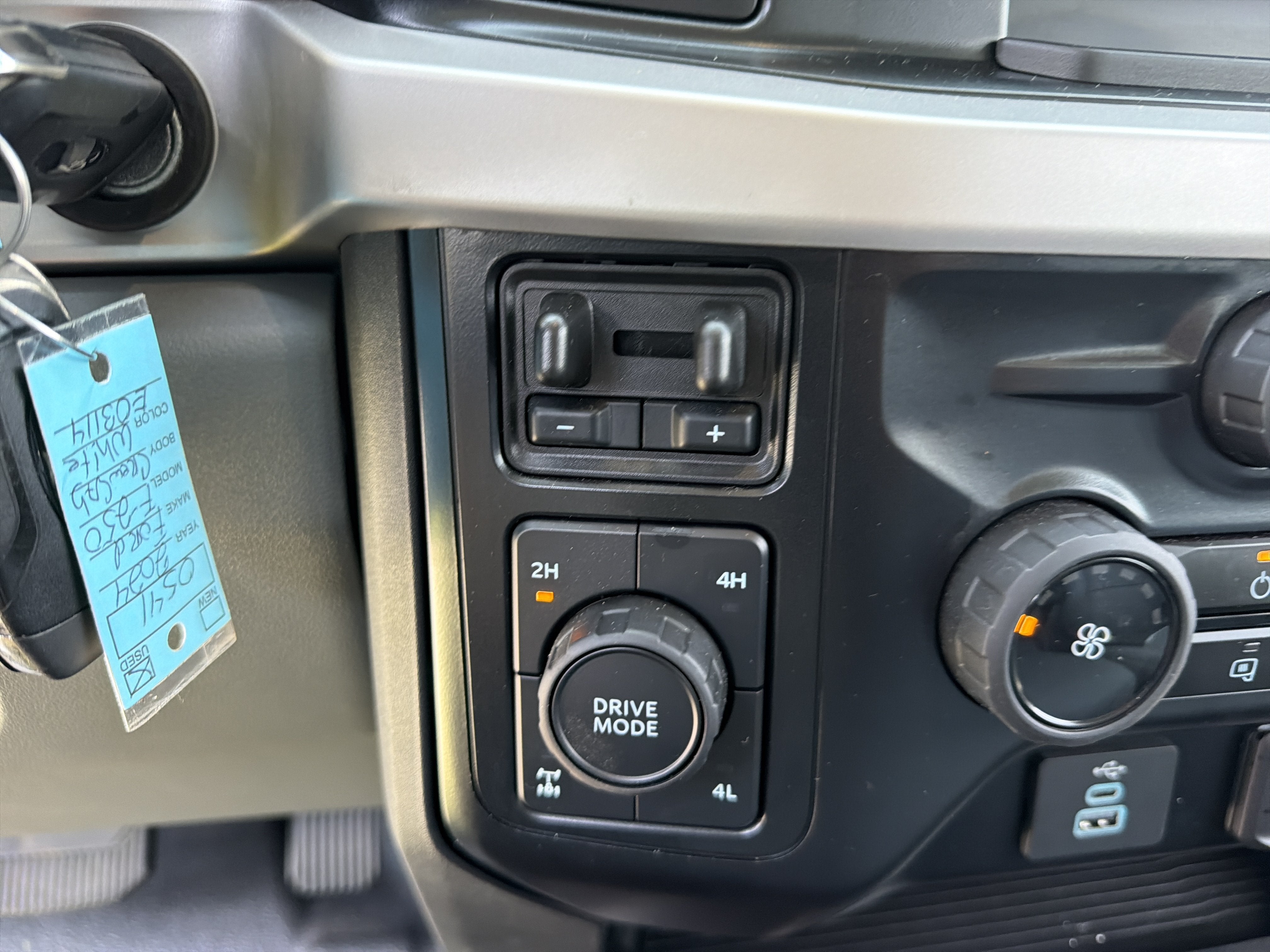 2024 Ford Super Duty F-250 SRW XL