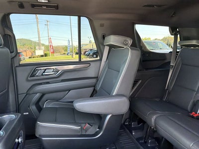 2025 GMC Yukon Elevation