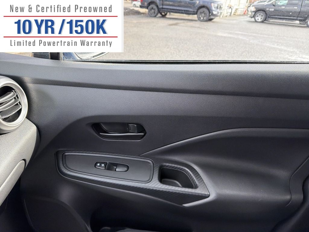 2023 Nissan Versa 1.6 S