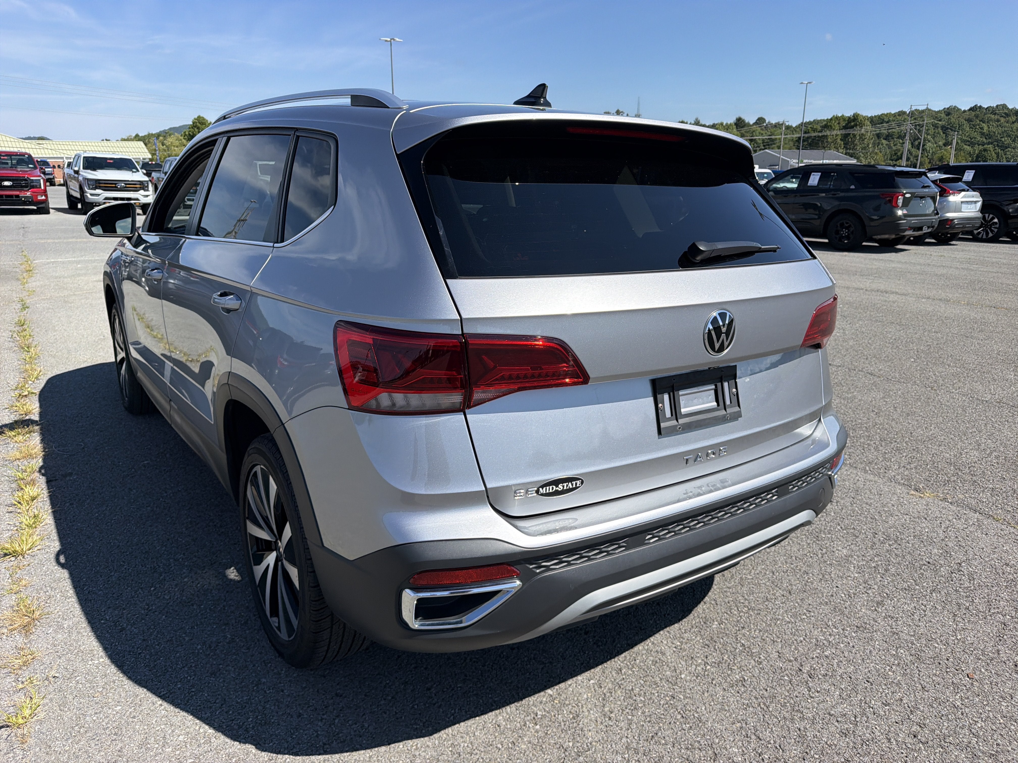 2024 Volkswagen Taos SE