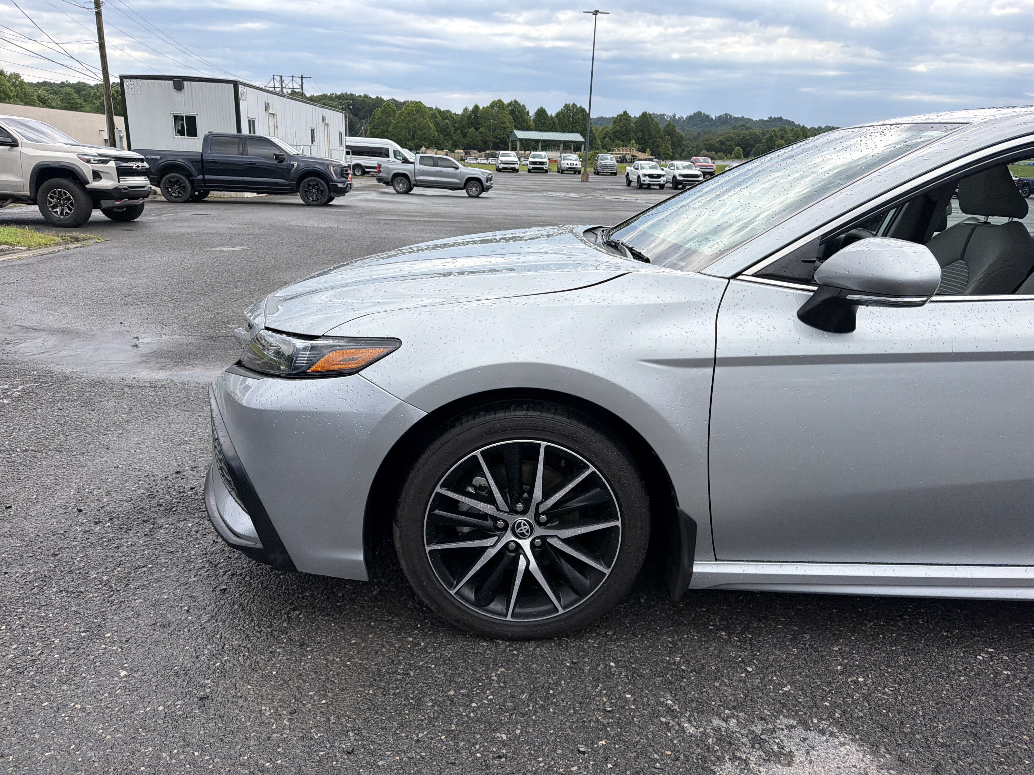 2024 Toyota Camry SE