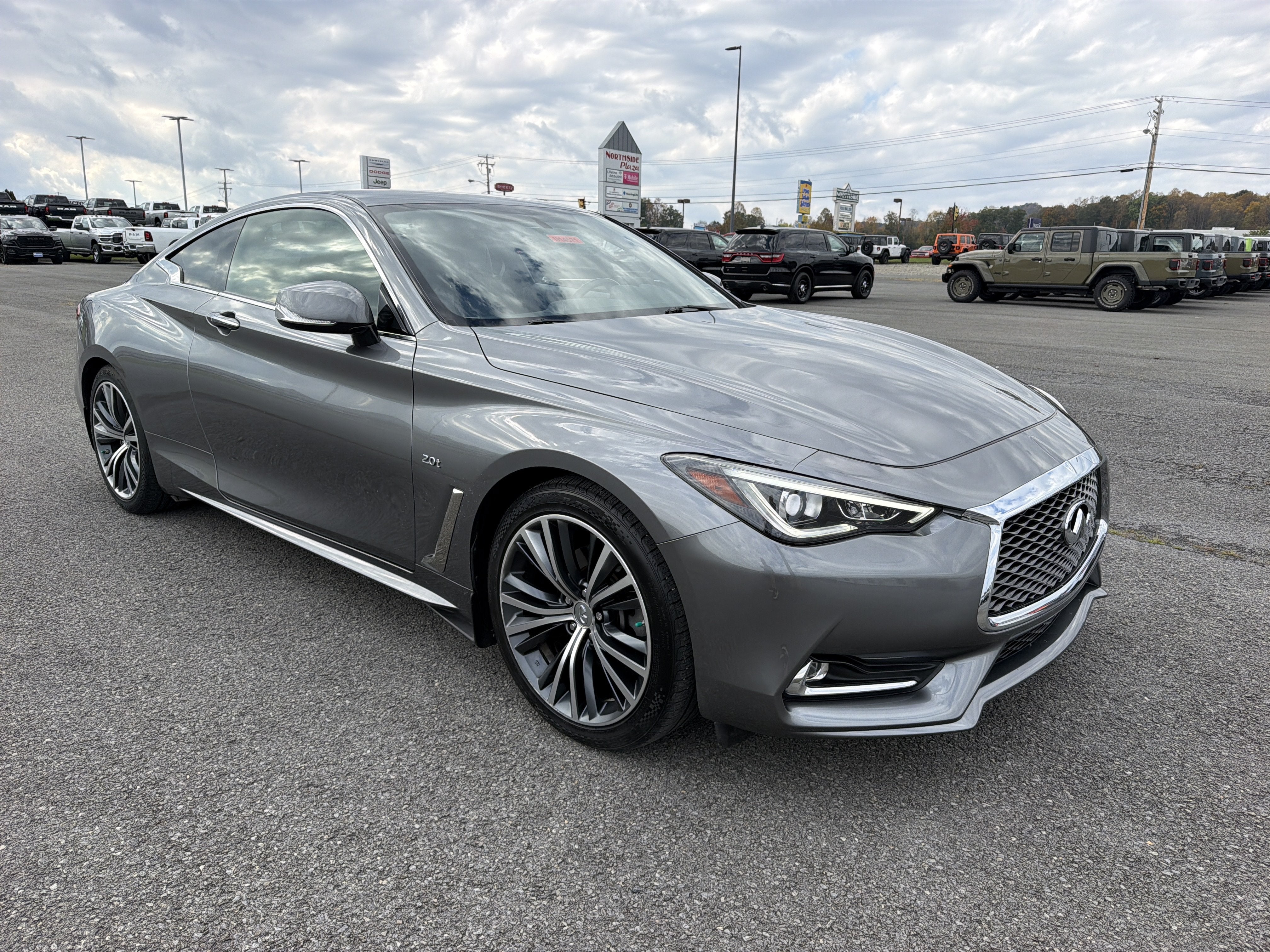 2017 INFINITI Q60 Coupe Premium